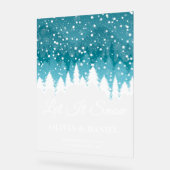 Winter-Hochzeit mit Schneefall - Willkommen Mattie Acrylschild (Winkel)