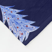 Winter Ice Blue Tree Holly Berries Navy Weihnachte Fleecedecke (Ecke)