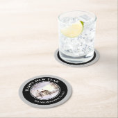 Winter in Neuengland Weihnachts Schwarzer grauer K Runder Pappuntersetzer (Vor Ort)