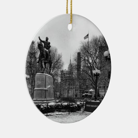 Winter in NYC’s Union Square 001 Black White Keramik Ornament (Rechts)