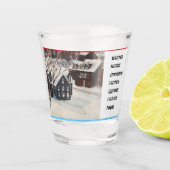 Winter in sieben Sprachen geschrieben Schnapsglas (Vorderseite)