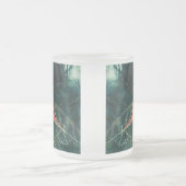 Winter Kardinal in Snowstorm Mattierte Tasse verbe (Mittel)