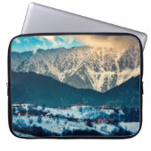 Winter landscape in Carpathian Mountain. Bran Laptopschutzhülle (Vorderseite)