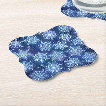 Winter-Magie-Schneeflocken Tiefblauer Himmel