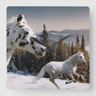 Winter-Märchenland Quadratische Wanduhr