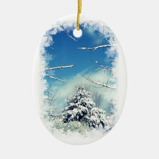 Winter-Märchenland-Weihnachtsverzierung Keramikornament (Vorne)