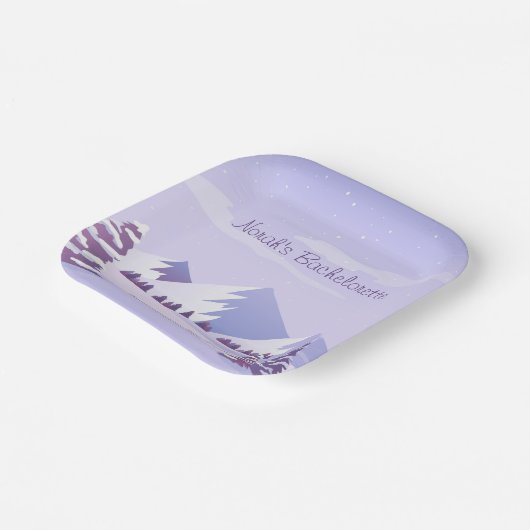 Winter Mountain Bachelorette Weekend Custom Pappteller (Gewinkelt)