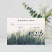 Winter Mountain Pines Wedding RSVP Card Karte (Stehend Vorderseite)
