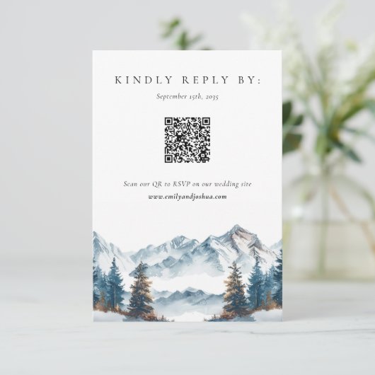Winter Mountains Pine Tree Hochzeit RSVP (Stehend Vorderseite)