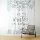 Winter Onederland Blue und Silver Snowflake Wandteppich (Beispiel)