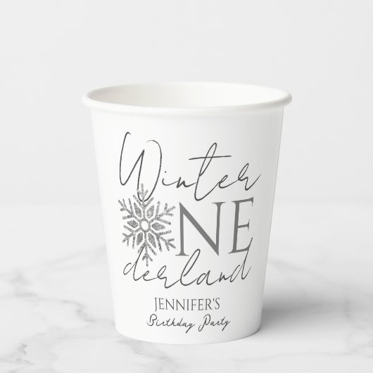 Winter ONEderland Minimalistisch Silver 1. Geburts Pappbecher (Rückseite)