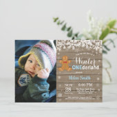 Winter Onederland Rustikaler Junge 1. Geburtstag Einladung (Stehend Vorderseite)