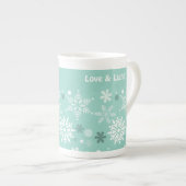 Winter Pastell Blue Snowflake Weihnachtssaison Porzellantasse (Vorderseite Rechts)