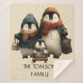 Winter Penguin Family Personalized Design Sherpadecke (Vorderseite)