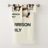 Winter Penguin Family with Snowman Badhandtuch Set (Insitu)