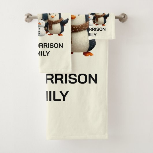 Winter Penguin Family with Snowman Badhandtuch Set (Insitu)