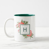 Winter Peony Monogram Zweifarbige Tasse (Links)