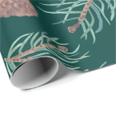 Winter Pine & Berries Botanisches Muster Geschenkpapier (Rolleneckpunkt)