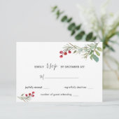 Winter Pine Cones Berry Wedding RSVP Karte (Stehend Vorderseite)