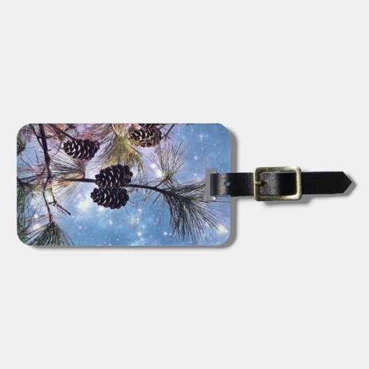 Winter Pine Cones unter einem Sternenhimmel Gepäckanhänger (Vorderseite horizontal)