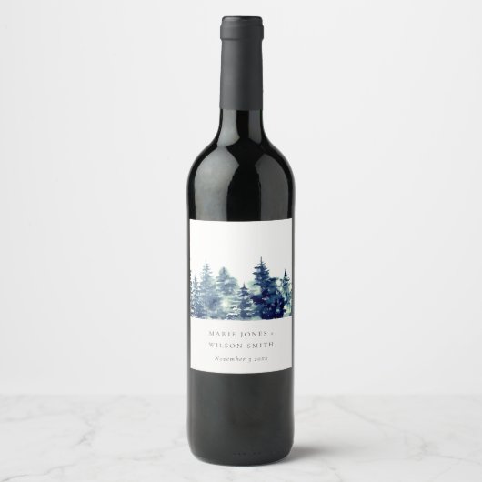Winter Pine Forest Snowfall Wasserfarbenprächtige Weinetikett (Vorderseite)