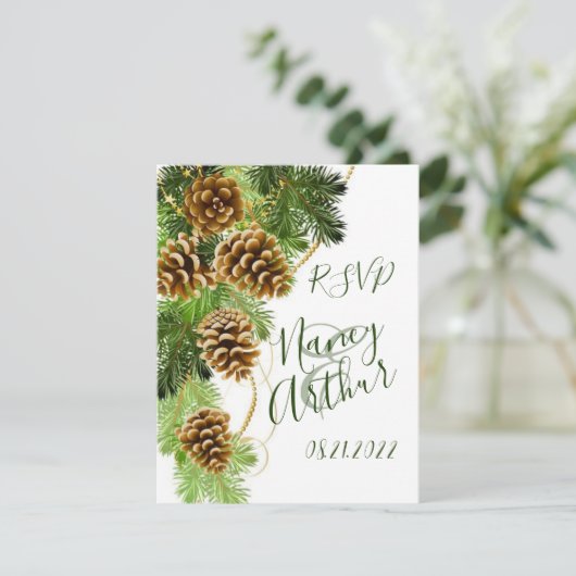 Winter Pine Tree & Pine Cones Wedding RSVP Card (Stehend Vorderseite)
