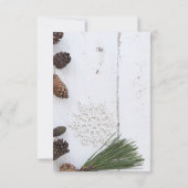 Winter Pinecone und Snowflakes Hochzeitkarte Einladung (Rückseite)
