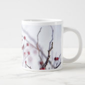 Winter Red Berries White Snow Jumbo-Tasse (Rechts)