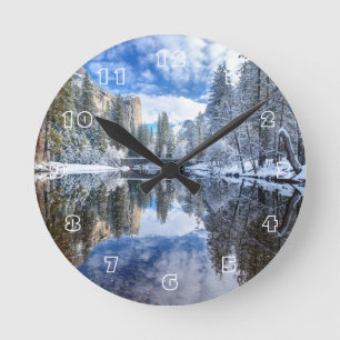 Winter-Reflexion bei Yosemite Runde Wanduhr