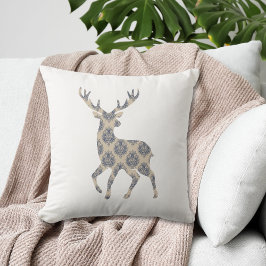 Winter Reindeer Chinoiserie Kissen