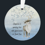 Winter-Ren-Buchgemeinschaft-Freundschafts-Zitat Ornament<br><div class="desc">Glück verbringt Zeit mit guten Freunden am inspirierend Freundschaftszitat der Buchgemeinschaft. Reizende AquarellAusrüstungsbeschreibungen ein Ren mit den Blumengeweihen.</div>