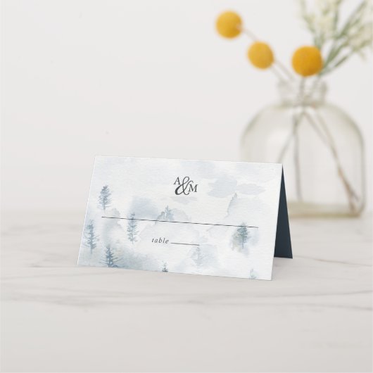 Winter Reverie Monogram Wedding Platzkarte (Vorderseite)