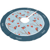 Winter Robins on Tree Niedlich Bird Christmas Blue Polyester Weihnachtsbaumdecke (Schrägansicht)