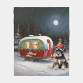 Winter Schnauzer Caravan Weihnachtsabenteuer Fleecedecke (Vorderseite)