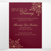 Winter-Schneeflocken Burgund und Goldbrasse Dreifach Gefaltete Karte (Innenseite Mitte)