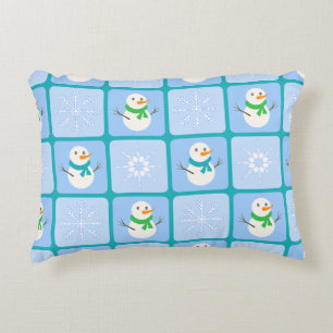 Winter Schneemann und Schneeflocken Dekokissen