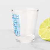 Winter Schneemann und Schneeflocken Schnapsglas (Rechts)