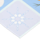 Winter Schneemann und Schneeflocken Tischdecke (Schrägansicht)