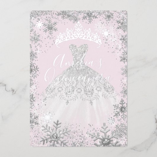 Winter Silver Snowflake Soft Pink Quinceanera Folieneinladung (Vorderseite)