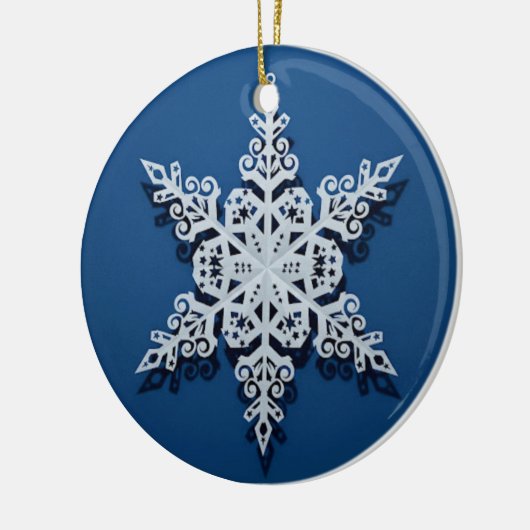 Winter Sky Snowflake — Classic White on Blue Keramik Ornament (Links)