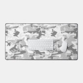 Winter Snow Gray Camouflage, Militär, Armee Schreibtischunterlage (Tastatur & Maus)