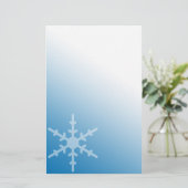 Winter Snowflake Blue Gradient Briefpapier (Stehend Vorderseite)
