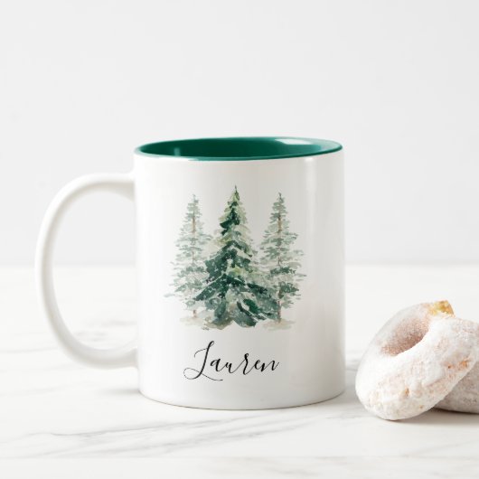 Winter Snowy Pine Tree Weihnachten Zweifarbige Tasse (Mit Donut)