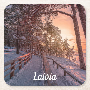 Winter Sonnenuntergang im Kiefernwald in der Nähe  Rechteckiger Pappuntersetzer