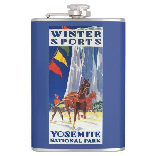 Winter-Sport bei Yosemite PosterYosemite, CA Flachmann (Vorderseite)