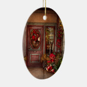 Winter - Store - Dressed für Ferien Keramik Ornament (Rechts)