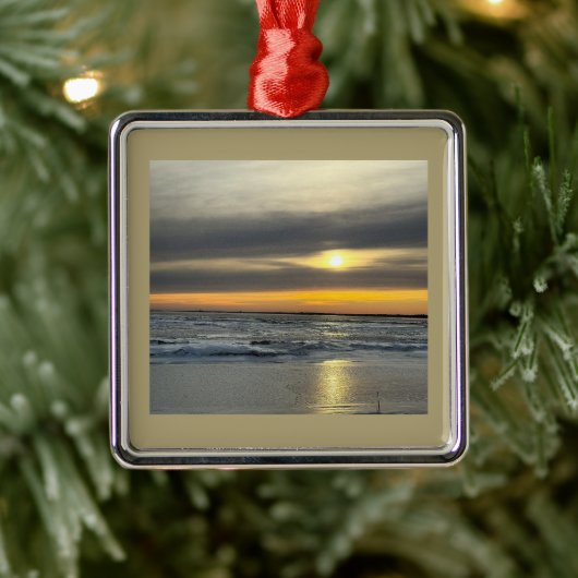 Winter Sunset Waterscape Ornament Aus Metall (Baum)