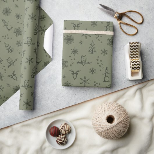 Winter Things Wrapping Paper - Sage + Pine Geschenkpapier (Kunsthandwerk)