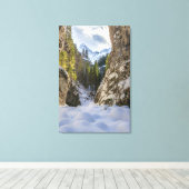 Winter- und Frühlingstal und Berge Leinwanddruck (Insitu (Holzboden))