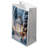 Winter Verzierte Mattierte Lantern Kleine Geschenktüte (Rückseite Schrägansicht)